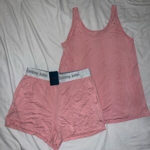 Tommy John Women’s pink ribbed pajama set